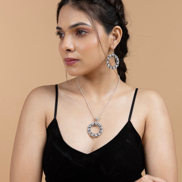 Radiant Circle Sterling Silver Pendant Set - Gold Era 